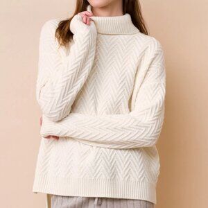 NWT! DongLi - 100% Cashmere Chevron Jacquard Tunic in Creamy White
